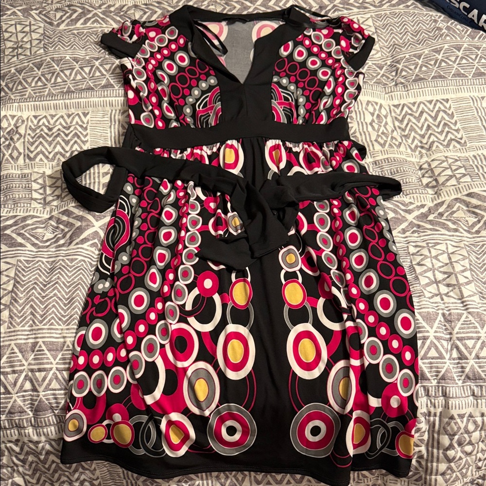 AGB Gray and Pink Geometric Dress